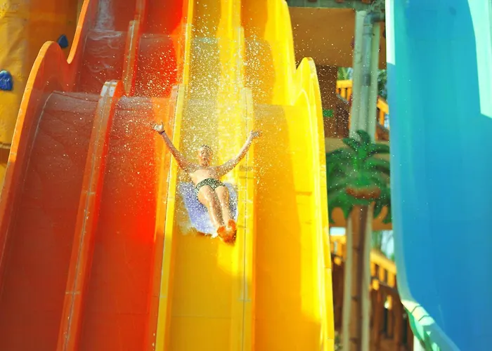 Resort Sea Edge By Rotana 5*