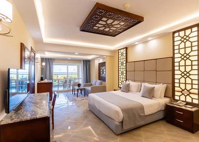 Sea Edge By Rotana Resort 5*