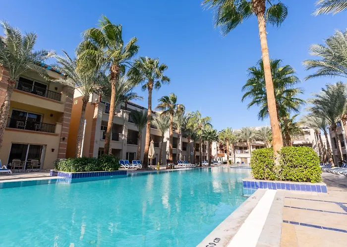 Resort Sea Edge By Rotana 5*