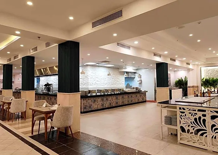 Resort Sea Edge By Rotana 5*